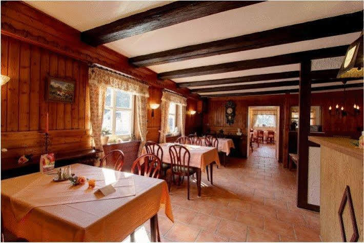 Gaststube Zum Amtskrug Guest House Salzgitter Exterior photo